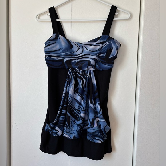 ✨BH Jeans Y2K Halter Top✨ PTP 16-18” (Fits Small) — 8/10 - Picture 1 of 5